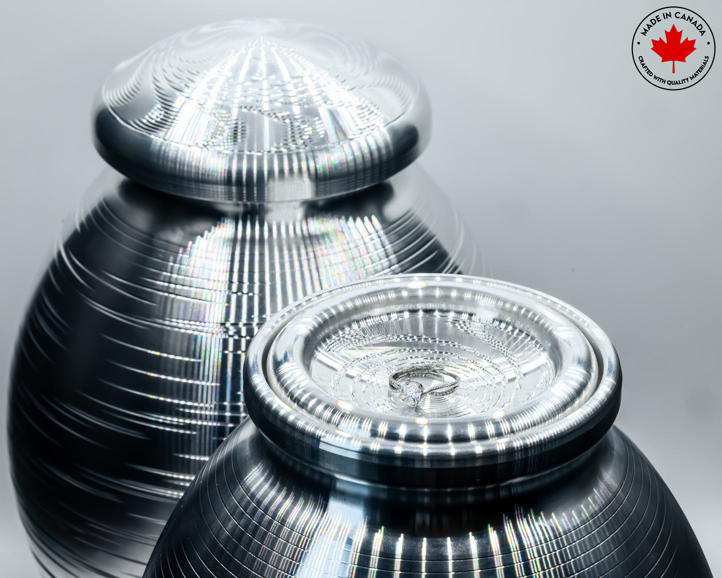 The Eternal Link Urn - With 8 Connecting Candleholders